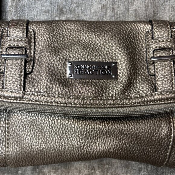 Kenneth Cole Reaction Small Fold-over Crossbody w/ Adjustable Strap Golden/Bronz - Picture 3 of 7